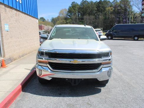 Used 2018 Chevrolet Silverado 1500 LT w/ Texas Edition image 2