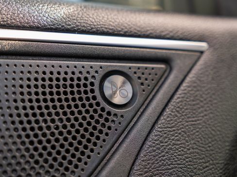 Used 2023 Ford Edge Titanium w/ Equipment Group 301A image 13