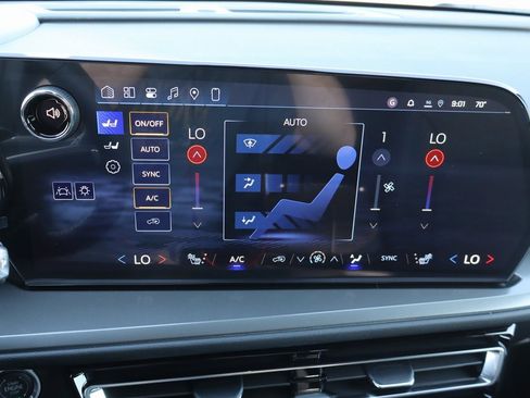 New 2026 Chevrolet Traverse LT w/ Driver Confidence Package image 13