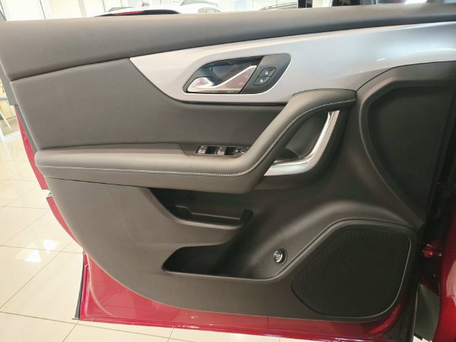 New 2026 Chevrolet Blazer LT w/ Convenience Package AWD/4WD image 28