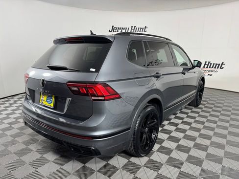 Used 2023 Volkswagen Tiguan SE R-Line FWD image 6