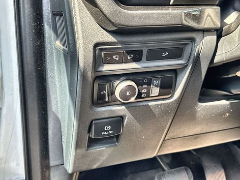 Used 2022 Ford F150 XLT w/ Equipment Group 302A High RWD image 6