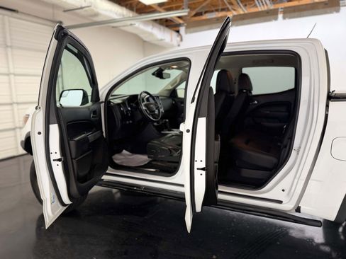 Used 2019 Chevrolet Colorado ZR2 AWD/4WD image 25