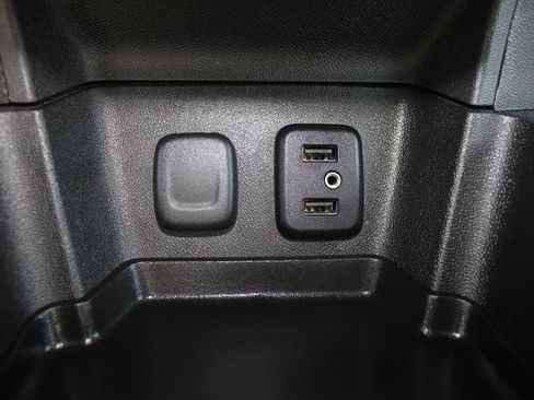 Used 2017 Chevrolet Volt LT w/ Comfort Package FWD image 21