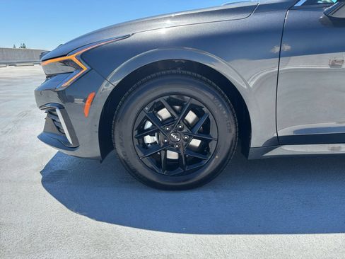 Used 2025 Kia K5 LXS FWD image 29