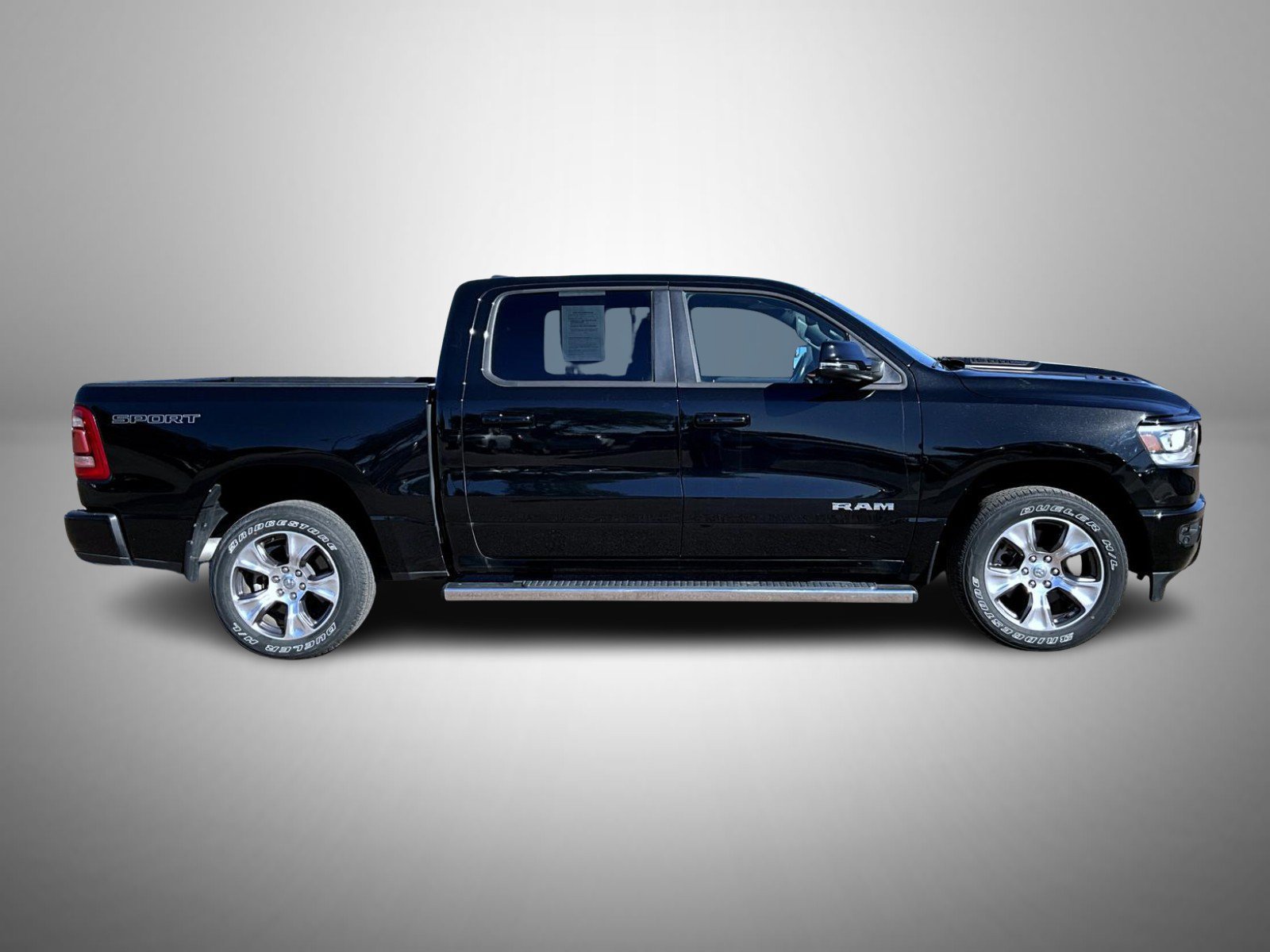 Certified 2023 RAM 1500 Laramie AWD/4WD image 4