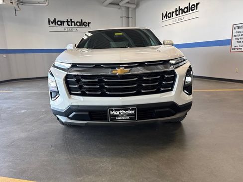 Used 2026 Chevrolet Equinox LT AWD/4WD image 8