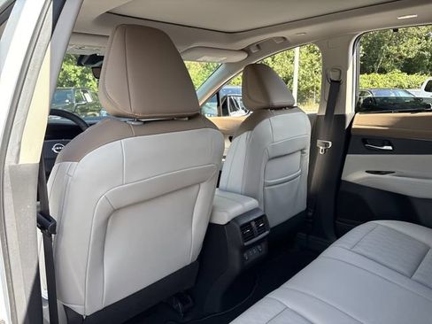 Certified 2025 Nissan Murano Platinum w/ Cargo Package AWD/4WD image 19