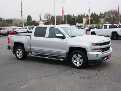 Used 2018 Chevrolet Silverado 1500 LT w/ All Star Edition image 2