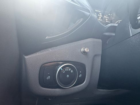 Used 2020 Ford Transit Connect XL image 18