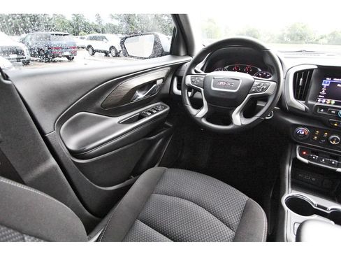Used 2023 GMC Terrain SLE w/ Driver Convenience Package AWD/4WD image 11