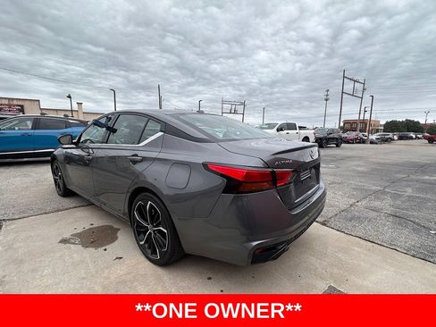 Certified 2025 Nissan Altima 2.5 SR FWD image 3