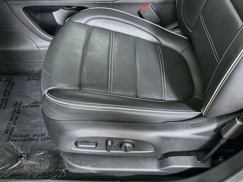 Used 2023 GMC Acadia Denali w/ Denali Ultimate Package FWD image 20