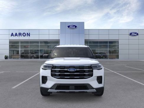 New 2026 Ford Explorer Active RWD image 7