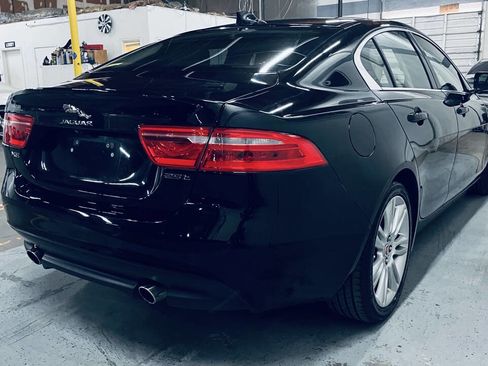 Used 2019 Jaguar XE Prestige RWD image 9