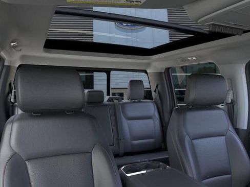 New 2026 Ford F350 Lariat w/ Black Appearance Package image 22