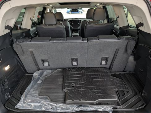 Used 2025 Subaru Ascent Bronze Edition w/ Onyx Package image 15