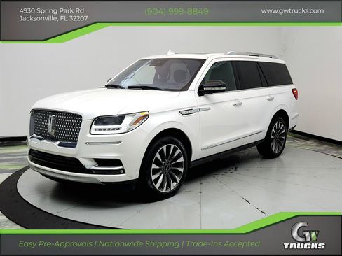 Used 2019 Lincoln Navigator Select w/ Technology Package RWD image 1