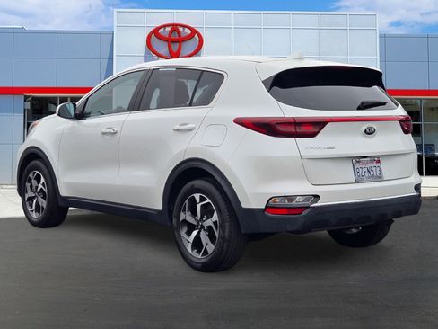 Used 2022 Kia Sportage LX image 7