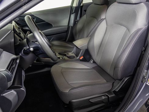 Used 2024 Subaru Crosstrek 2.0i AWD/4WD image 19