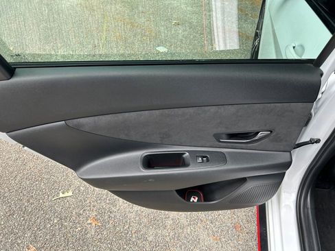 Used 2022 Hyundai Elantra N FWD image 25