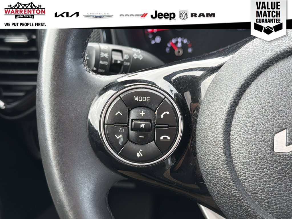 Used 2022 Kia Soul GT-Line FWD image 19