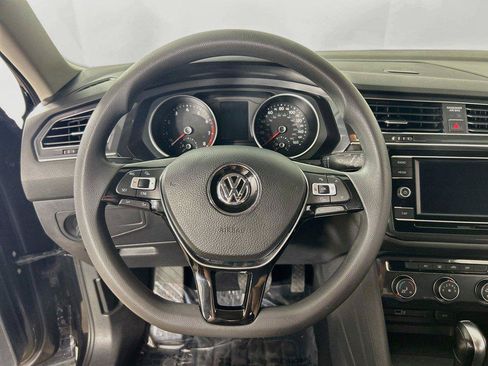 Used 2018 Volkswagen Tiguan S AWD/4WD image 11