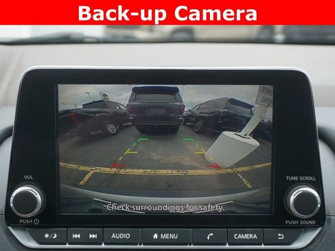 Used 2023 Nissan Rogue SV FWD image 8