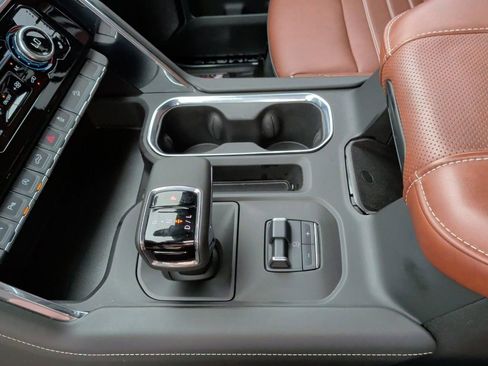 Used 2025 GMC Sierra 1500 Denali Ultimate AWD/4WD image 34