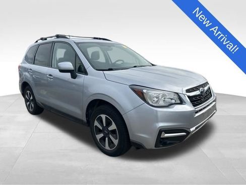 Used 2017 Subaru Forester 2.5i Premium w/ Popular Package #2A image 1