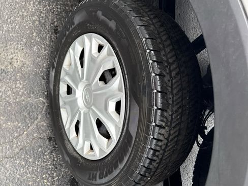 Used 2024 Ford Transit 250 Low Roof w/ Exterior Upgrade Package image 12