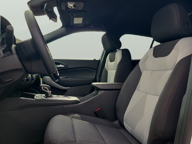 New 2026 Chevrolet Trax RS FWD image 20