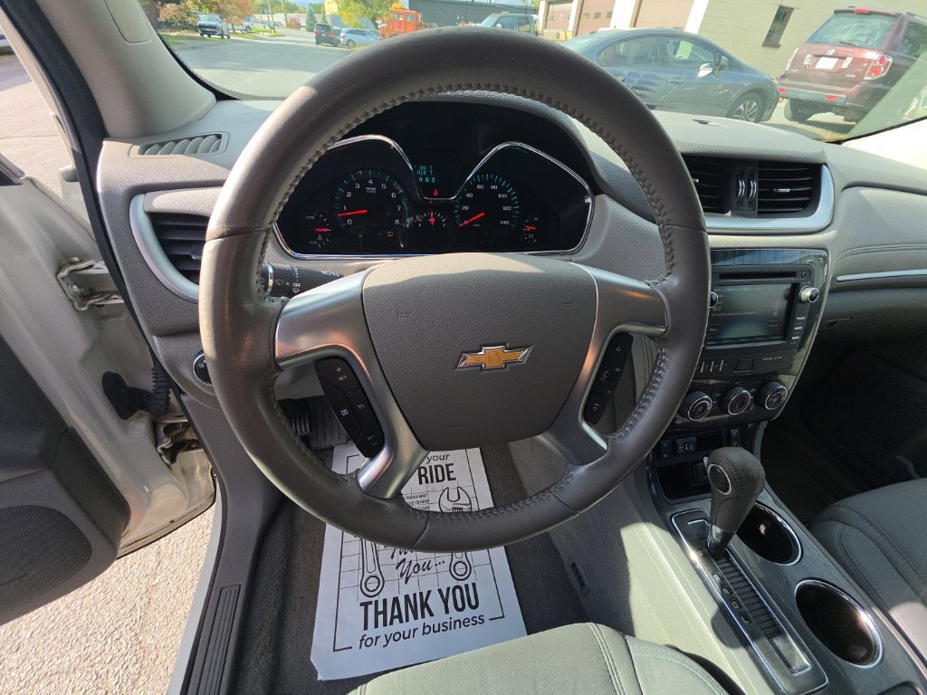 Used 2015 Chevrolet Traverse LT w/ Style and Technology Package AWD/4WD image 14