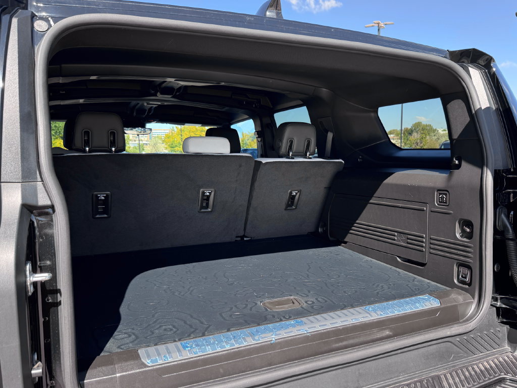 Used 2024 GMC Hummer EV 3X w/ LPO, Illumination Package AWD/4WD image 13