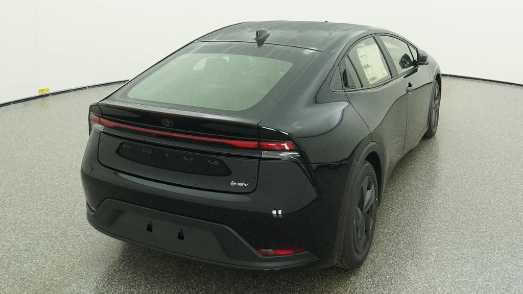 New 2026 Toyota Prius LE FWD image 11