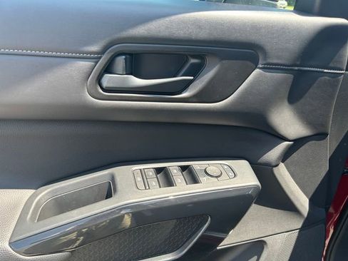 Used 2023 Nissan Pathfinder SV w/ SV Premium Package AWD/4WD image 21