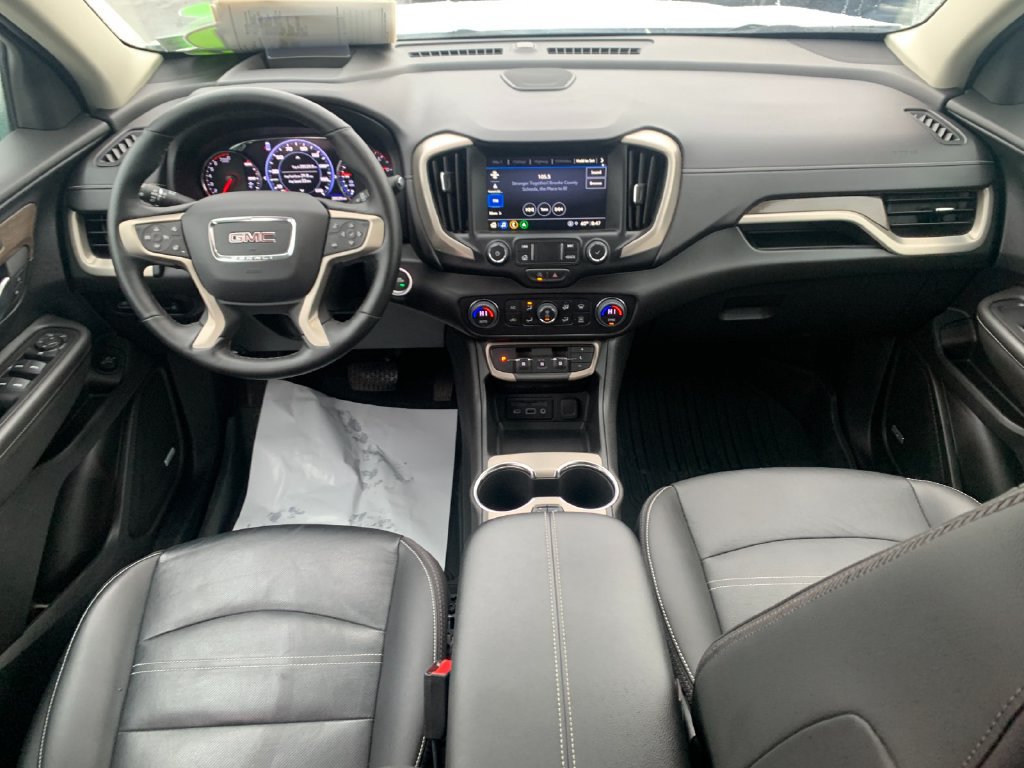 Used 2023 GMC Terrain Denali w/ Denali Premium Package AWD/4WD image 16