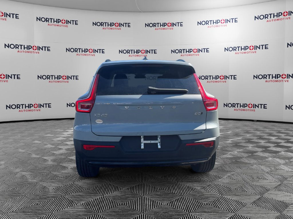 Used 2024 Volvo XC40 B5 Plus w/ Climate Package AWD/4WD image 5
