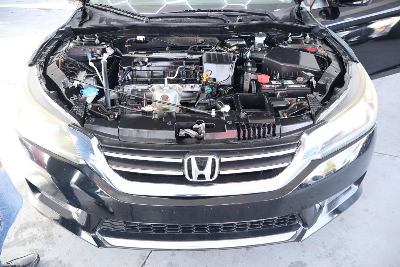 Used 2015 Honda Accord LX image 38