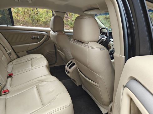 Used 2018 Ford Taurus SEL w/ Equipment Group 201A image 15