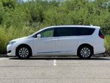 Used 2017 Chrysler Pacifica Touring-L image 5