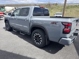 Used 2024 Nissan Frontier PRO-4X w/ Pro Convenience Package AWD/4WD video 5