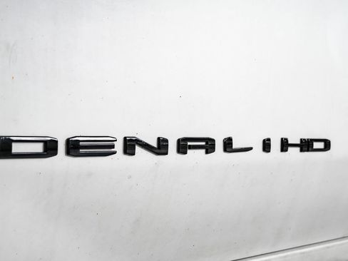 Used 2024 GMC Sierra 3500 Denali Ultimate AWD/4WD image 46