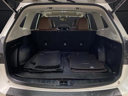 Used 2023 Subaru Forester Touring image 15