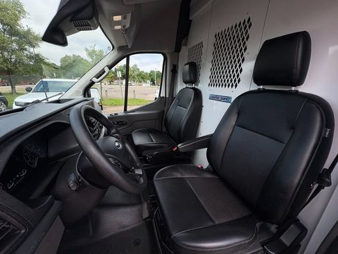 Used 2025 Ford Transit 250 148 High Roof AWD image 11