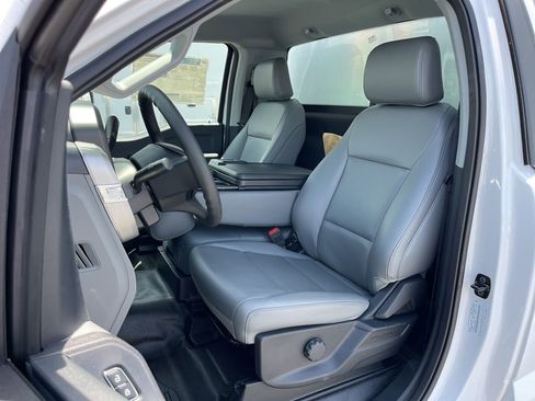 New 2025 Ford F550 2WD Regular Cab Super Duty image 16