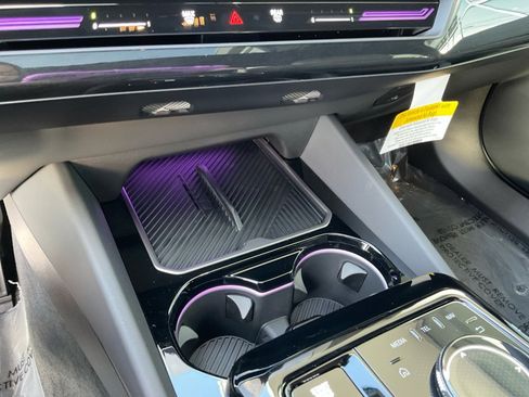 New 2026 BMW 530i xDrive w/ Premium Package image 18