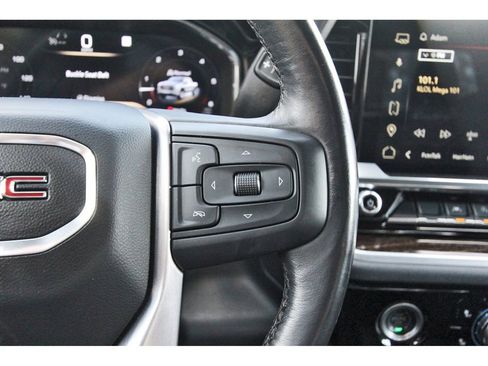 Used 2022 GMC Sierra 1500 Elevation image 19