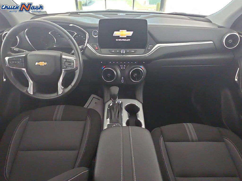 Certified 2026 Chevrolet Blazer LT FWD image 25