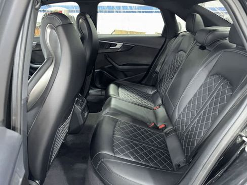 Used 2018 Audi S4 Prestige w/ Prestige Package image 17